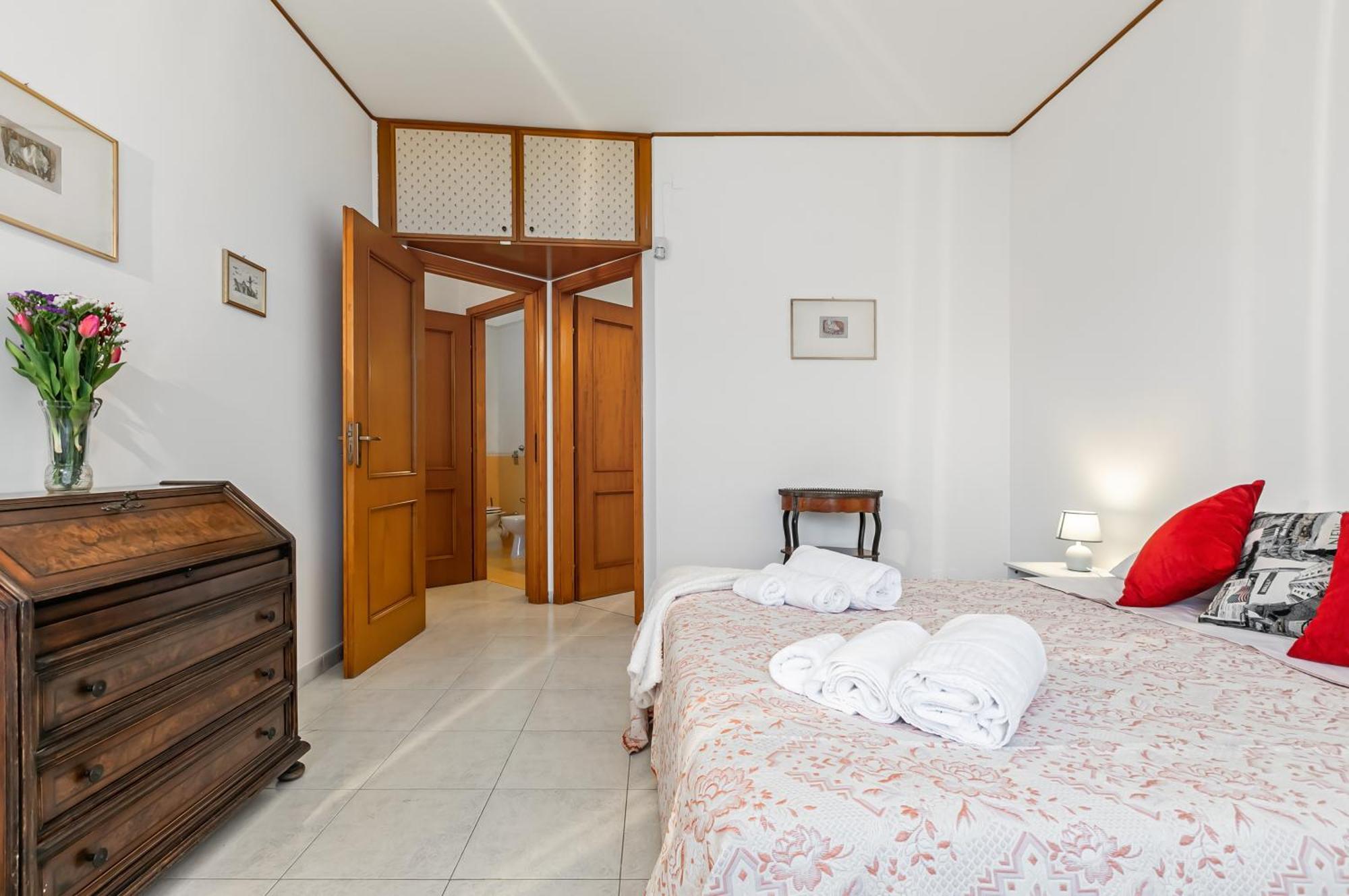 Palazzo Reale & Piazza Indipendenza Roomy Flat 巴勒莫 外观 照片
