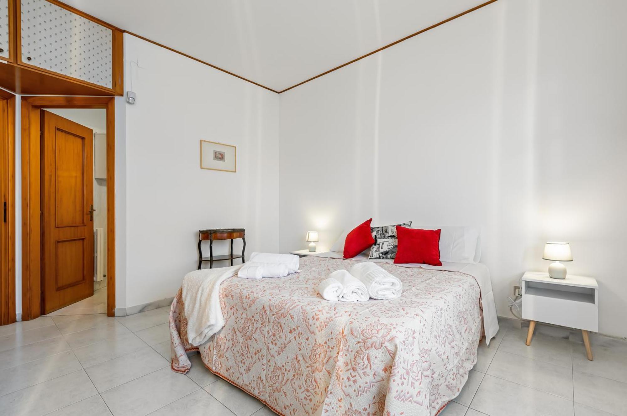 Palazzo Reale & Piazza Indipendenza Roomy Flat 巴勒莫 外观 照片